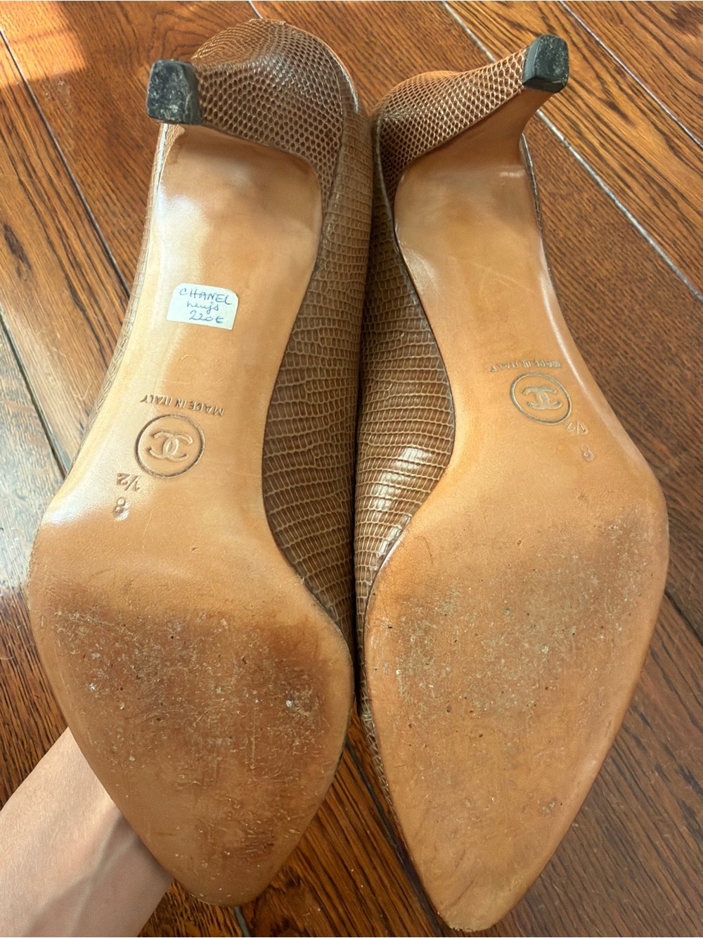 CHANEL Tan Leather Pointed Pumps with Textured Cap Toe - Picture 4 of 4